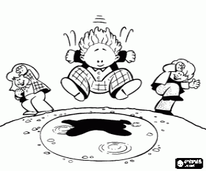 desenho de Criança saltando em uma poça com dois amigos assistindo para colorir